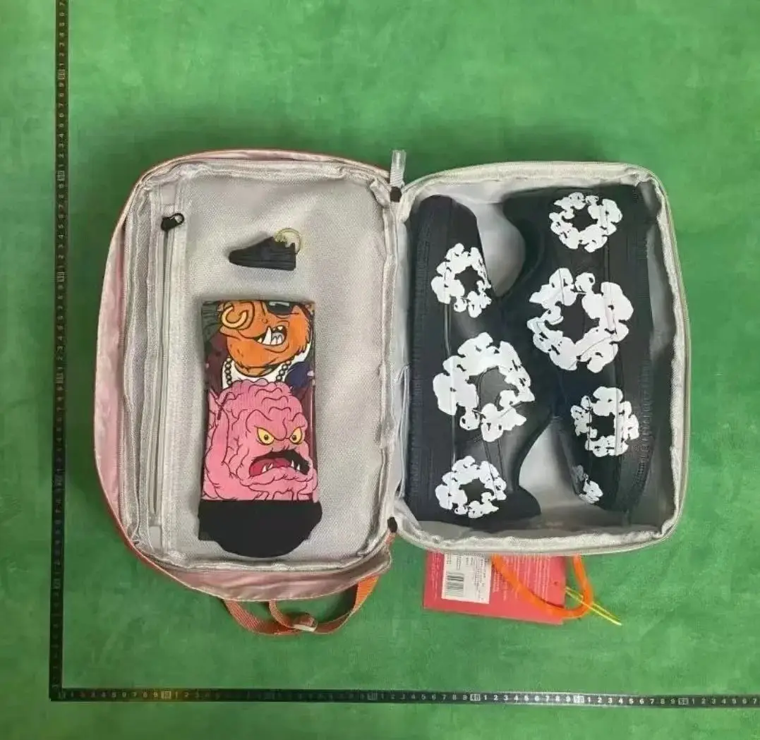 黑色鞋子+配件+袜子+收纳袋