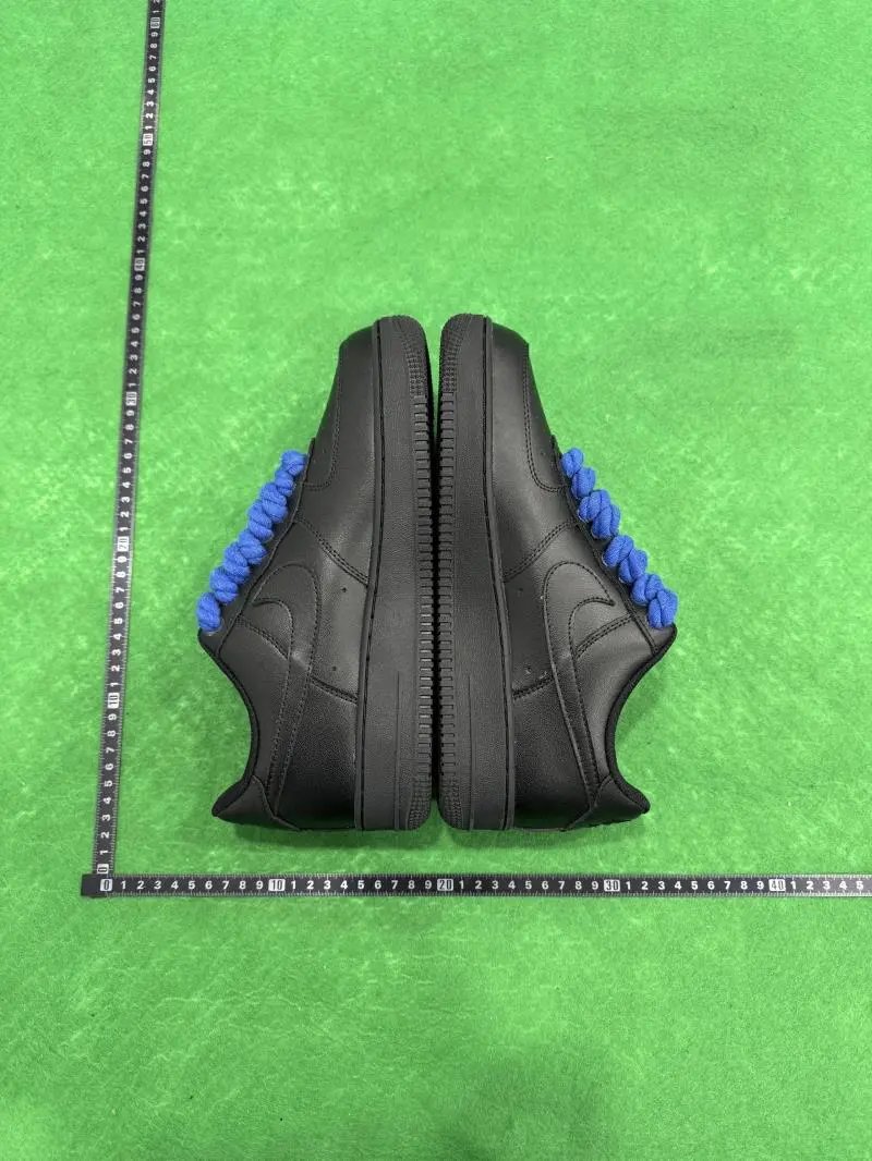 14 (blue shoelaces)