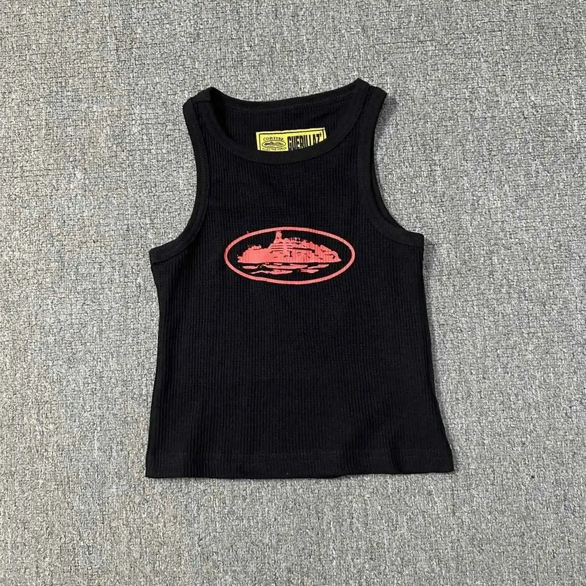 725 Black and Red Women's Style