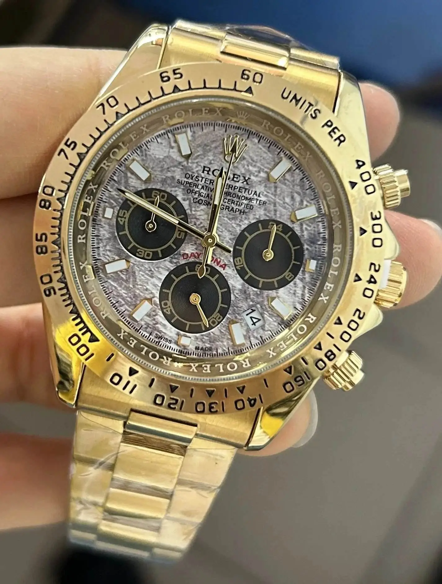 1 (Priority shipping for favorites)