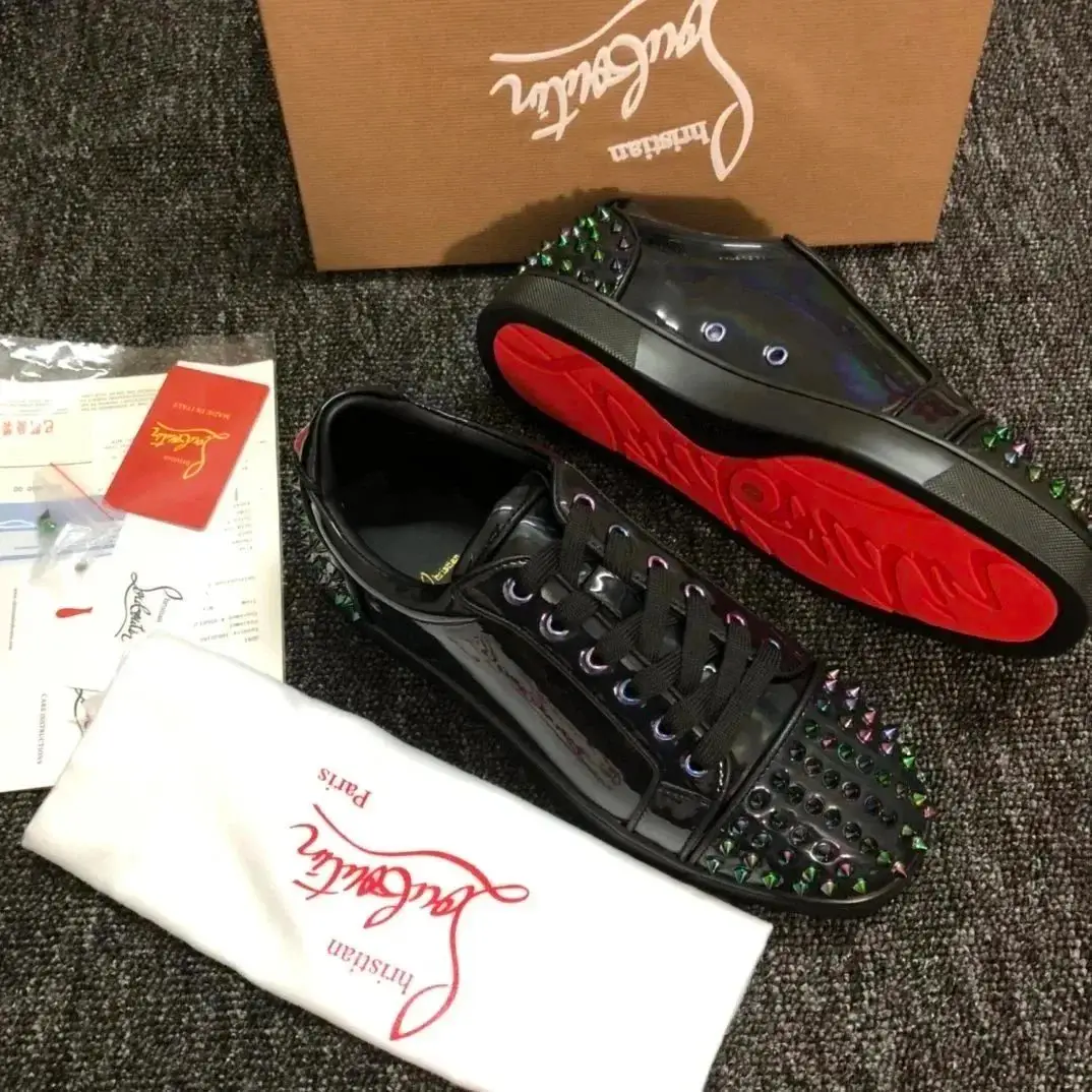 35 (Customized products cannot be returned)