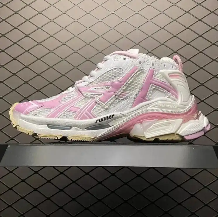 runner老爹鞋粉嫩粉